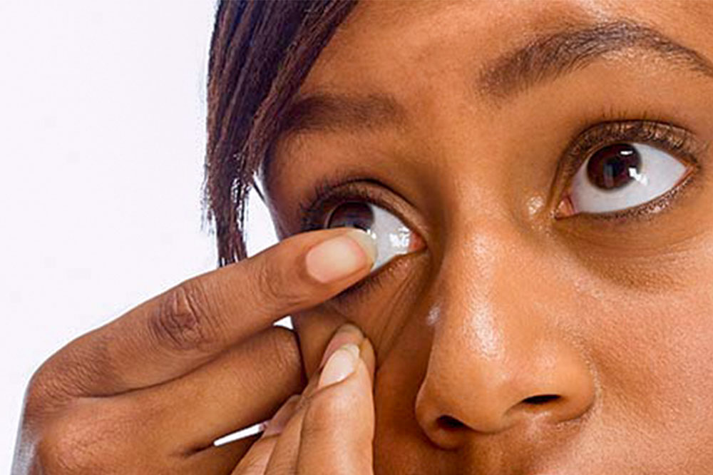 Frequently asked questions about contact lenses