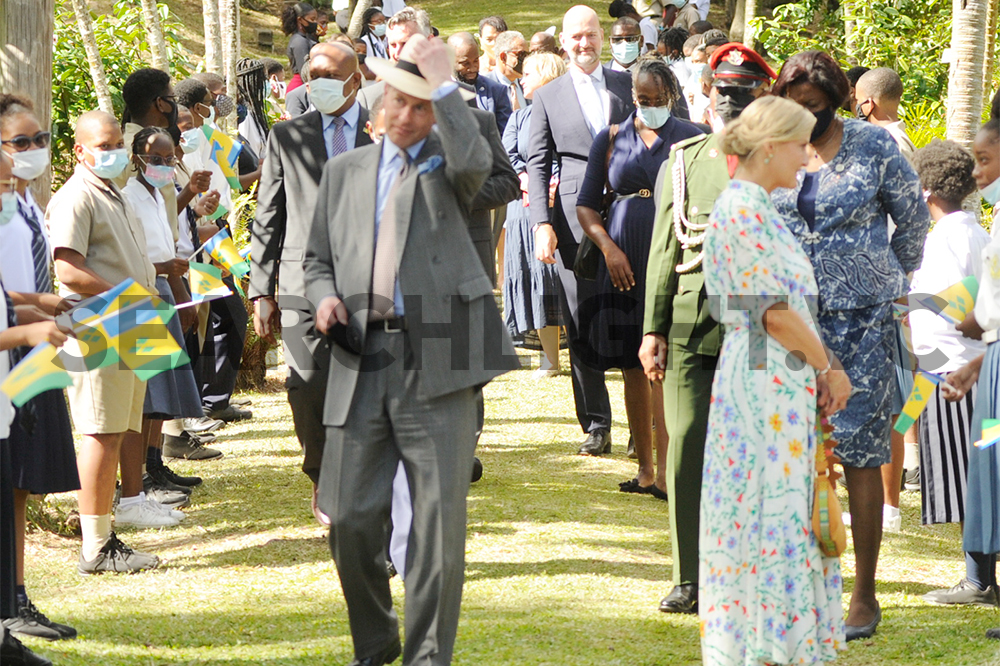 Royals touch down in St Vincent as part of Platinum Jubilee tour - Vimarsana News