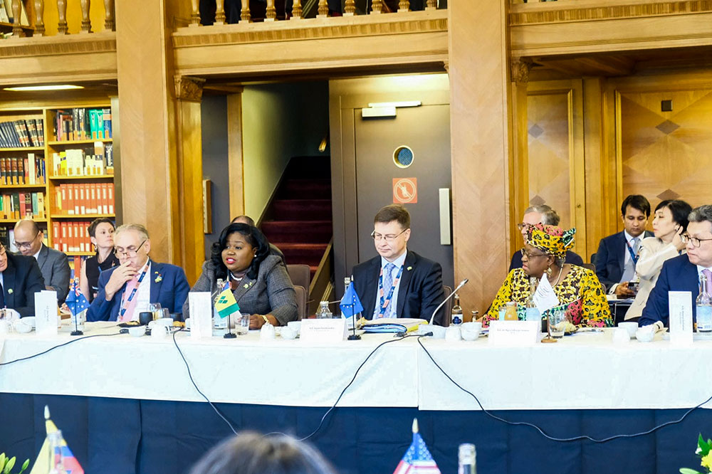 Minister Peters leads discussions at WTO as global tech industry pushes for data flows to be exempt from cross-border tariffs - Vimarsana News