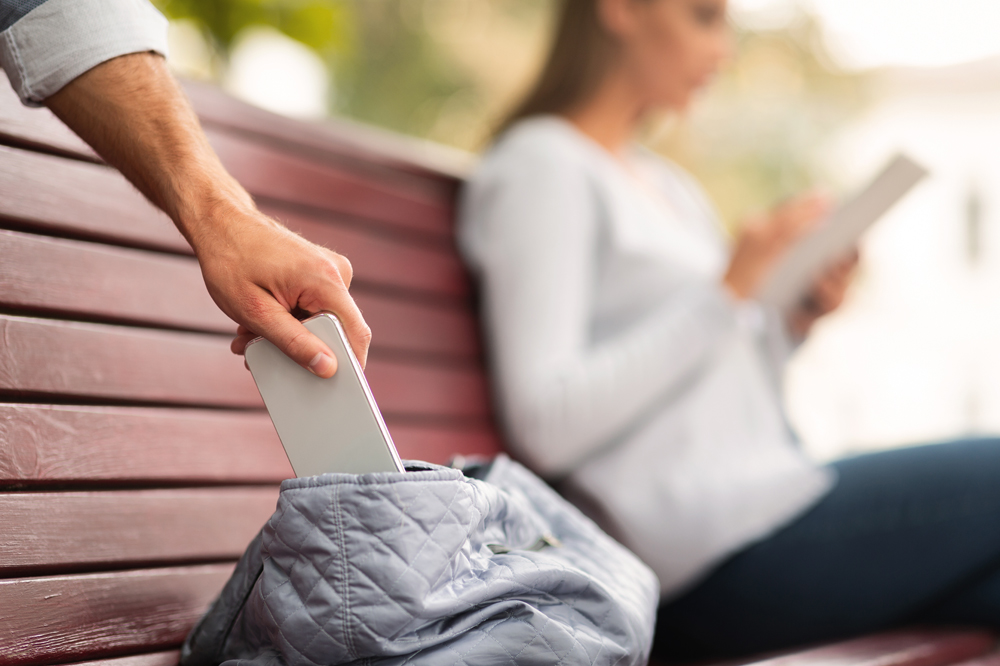 Court Orders Woman Who Stole Phone From A Good Samaritan To Pay 