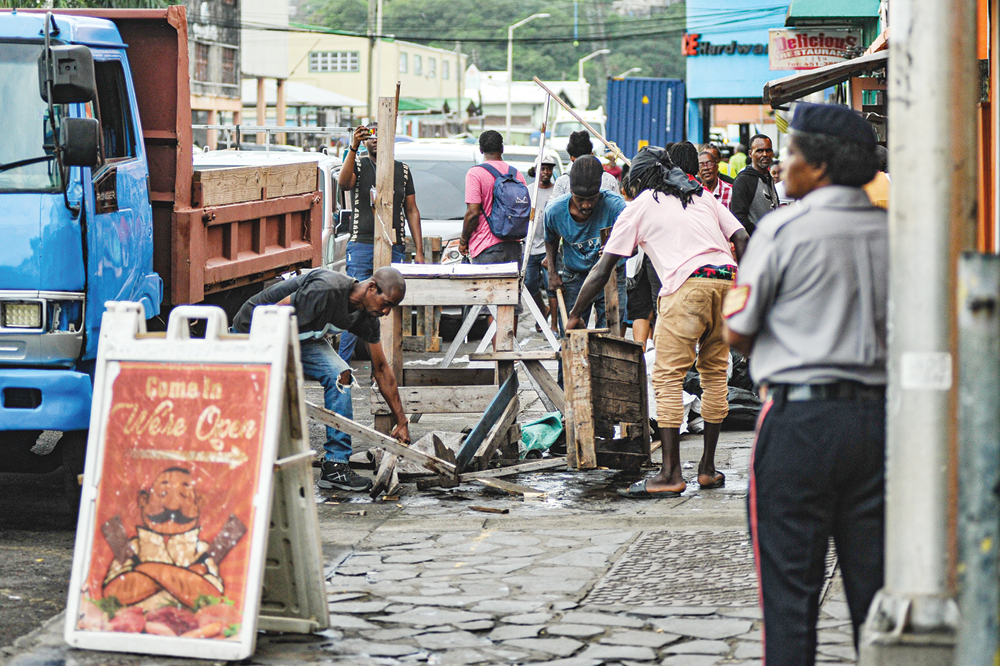 Street vendors use 'creative' means to circumvent Town Board instructions - Vimarsana News