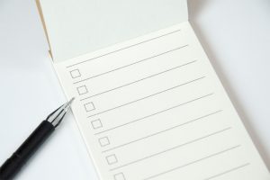 Save time with this monthly social media checklist!