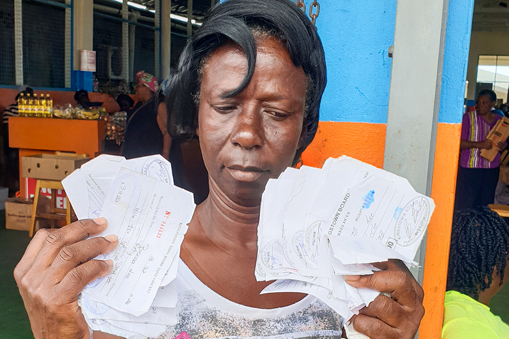 Vendor claims she was beaten by Kingstown Board employees - Vimarsana News