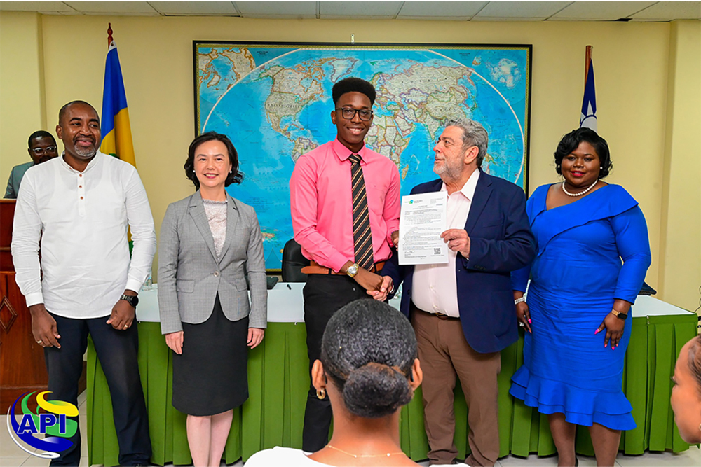 33 off to complete University studies in Taiwan - Vimarsana News