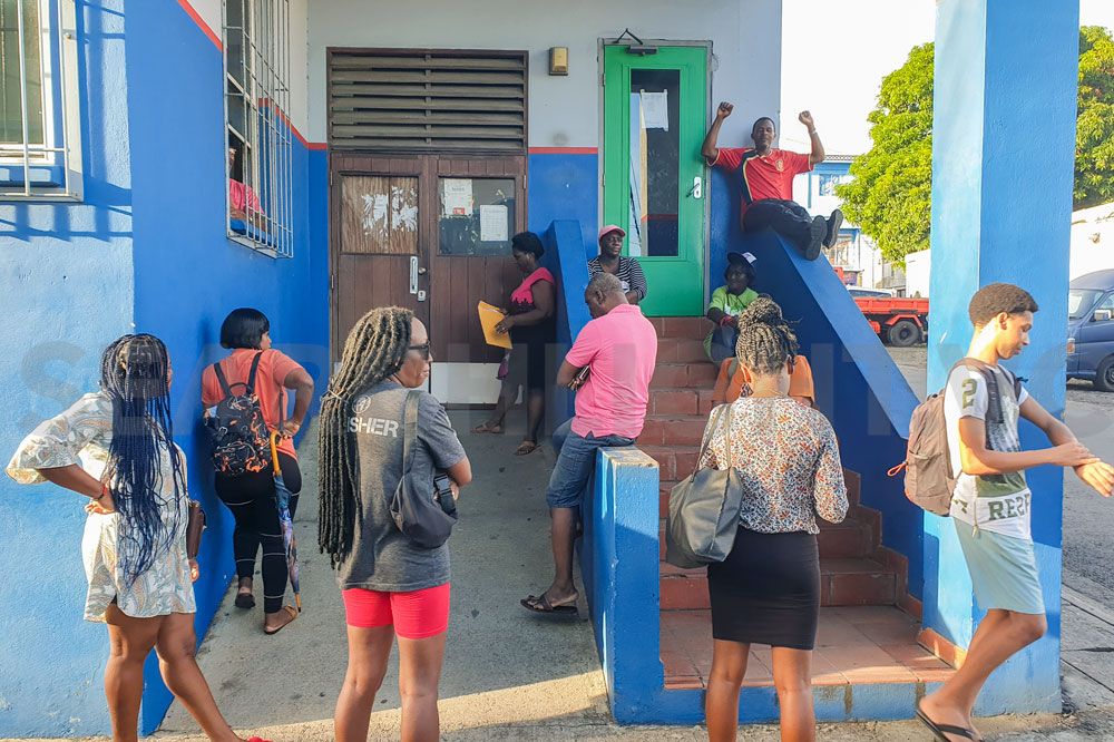 Persons seeking to renew ID cards turned away - Vimarsana News