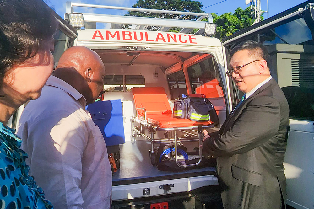 Two new ambulances donated to Ministry of Health - Vimarsana News