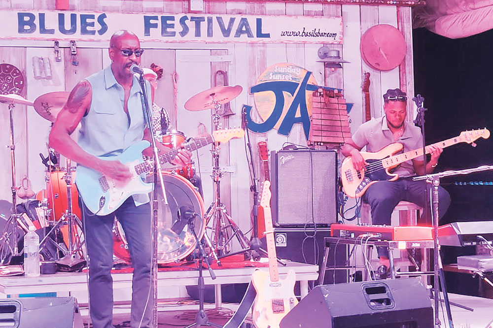 Vincentian musician rubs shoulders with top Blues artistes - Vimarsana News