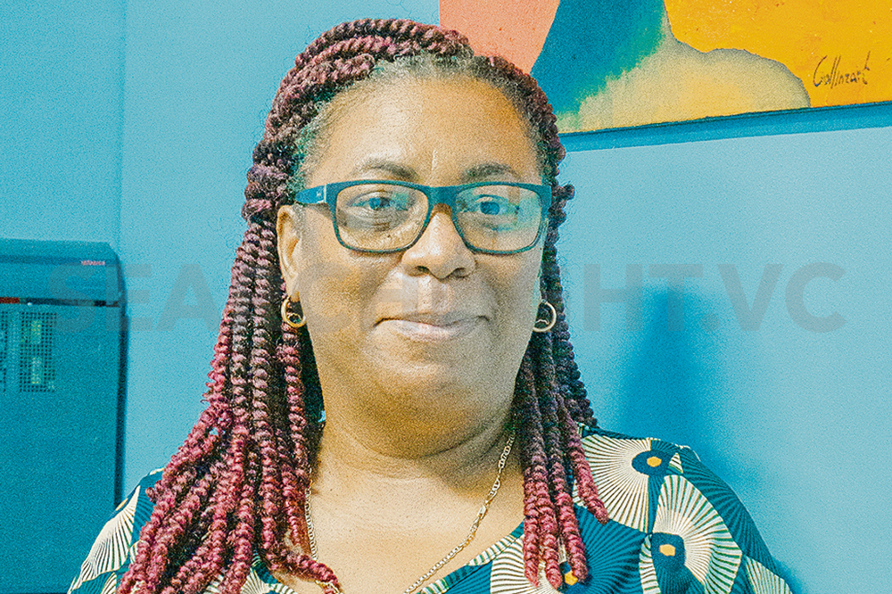 Office Attendant Dexron John values the co-operation of her work colleagues - Vimarsana News