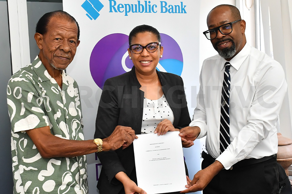 Republic Bank signs new Collective Agreement with Union