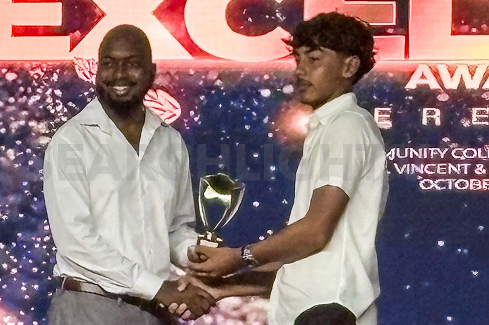 SVG Sailing Association celebrates National Youth Award winner