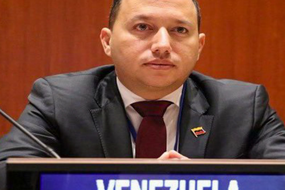 SVG and Venezuela hold talks