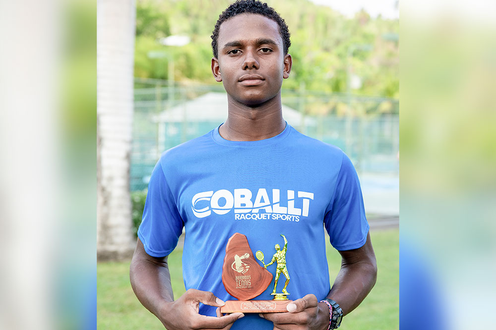 Ethan Kent wins Most Promising Male Player award in Tennis Tourney