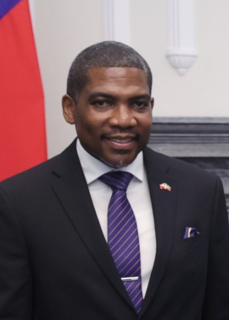 PRIME MINISTER DREW ENDORSES REINSTATEMENT OF ASSOCIATE DEGREE IN NURSING PROGRAMME AT CFBC