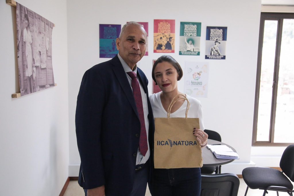 Colombia and IICA intensify cooperation to enhance rural resilience and innovation